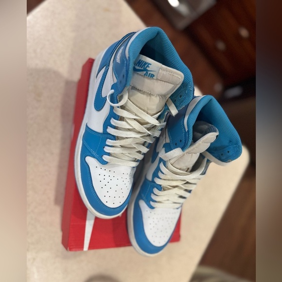 Jordan 1 Retro UNC (GS) 
Youth 7 = Woman’s 8.5 - Picture 3 of 15